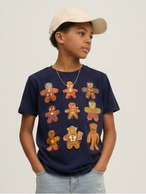 Marvel Gingerbread Superhero Design Top•S